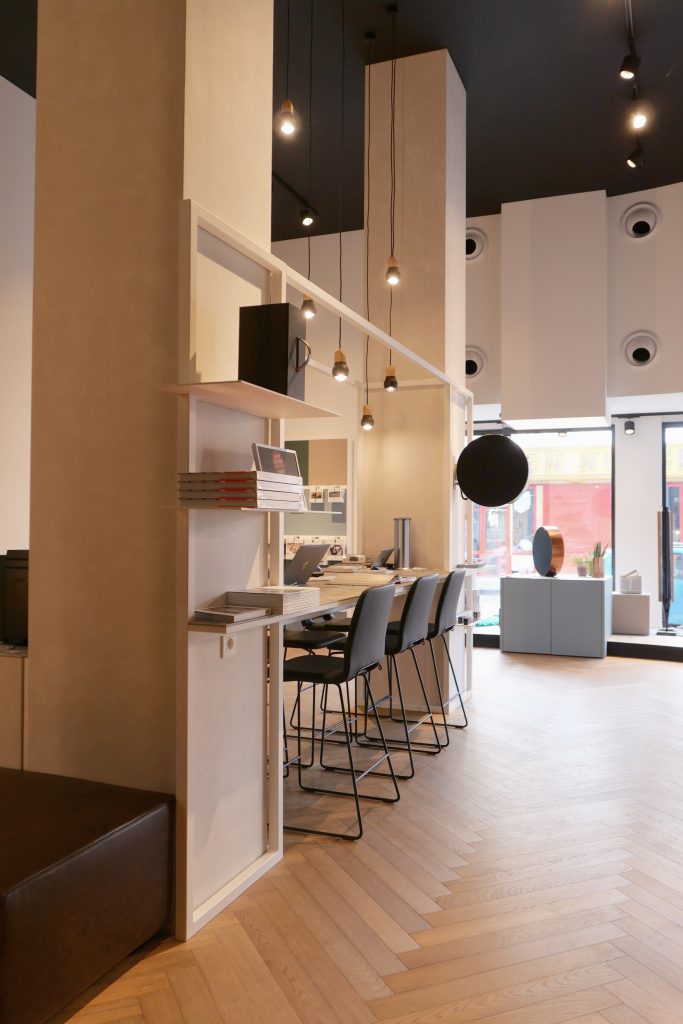 Bang & Olufsen flagship store interieur